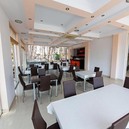 Intea Hotel 格勒姆 外观 照片
