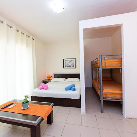 Intea Hotel 格勒姆 外观 照片