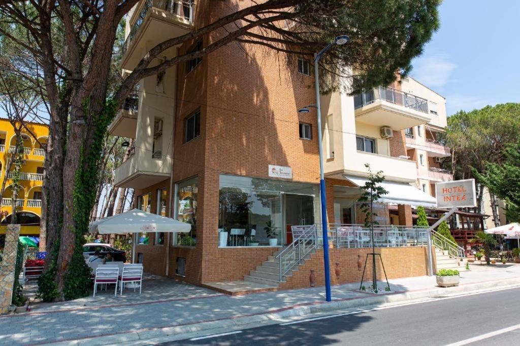 Intea Hotel 格勒姆 外观 照片